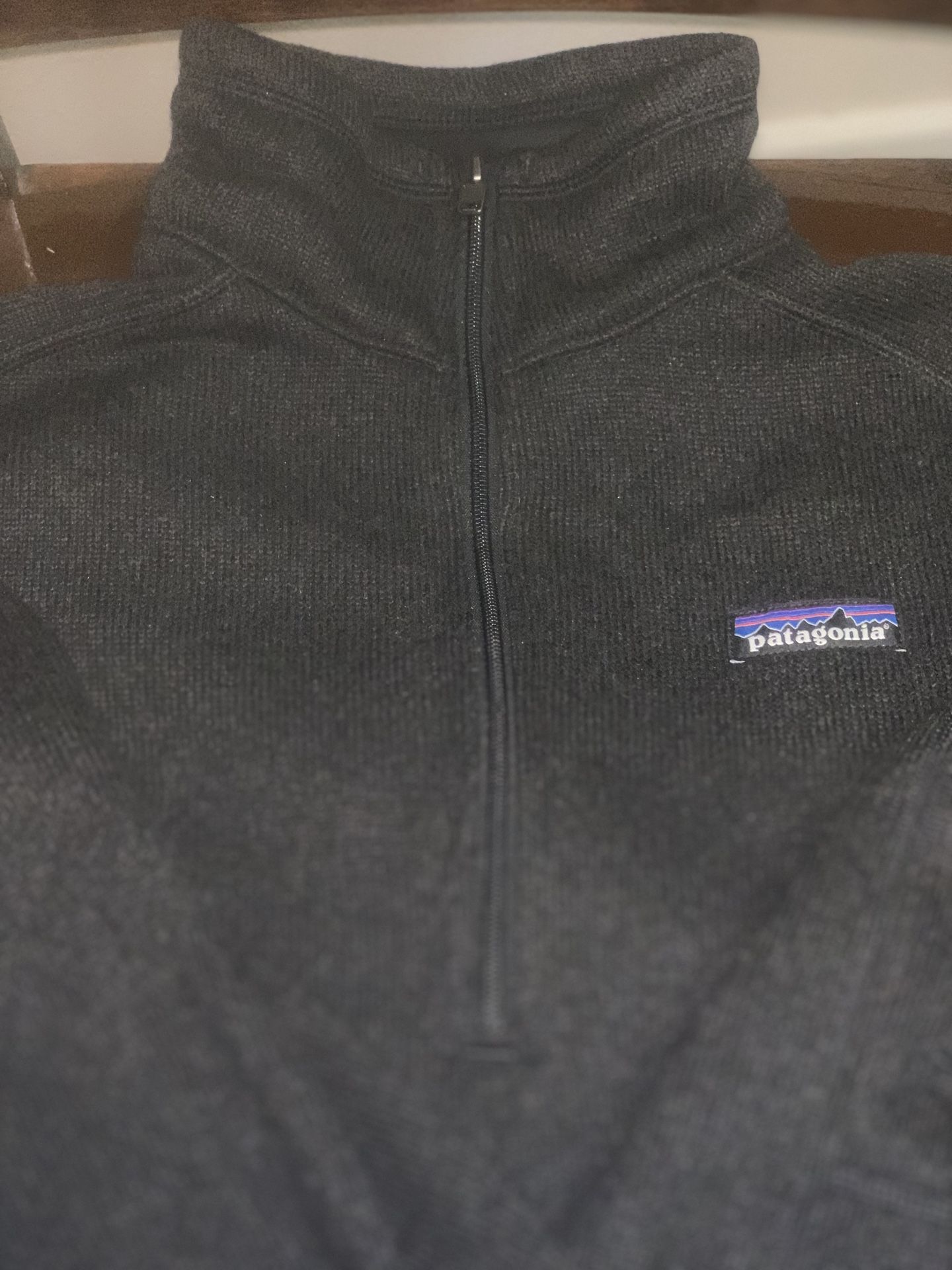 Patagonia 1/4 zip fleece sweater