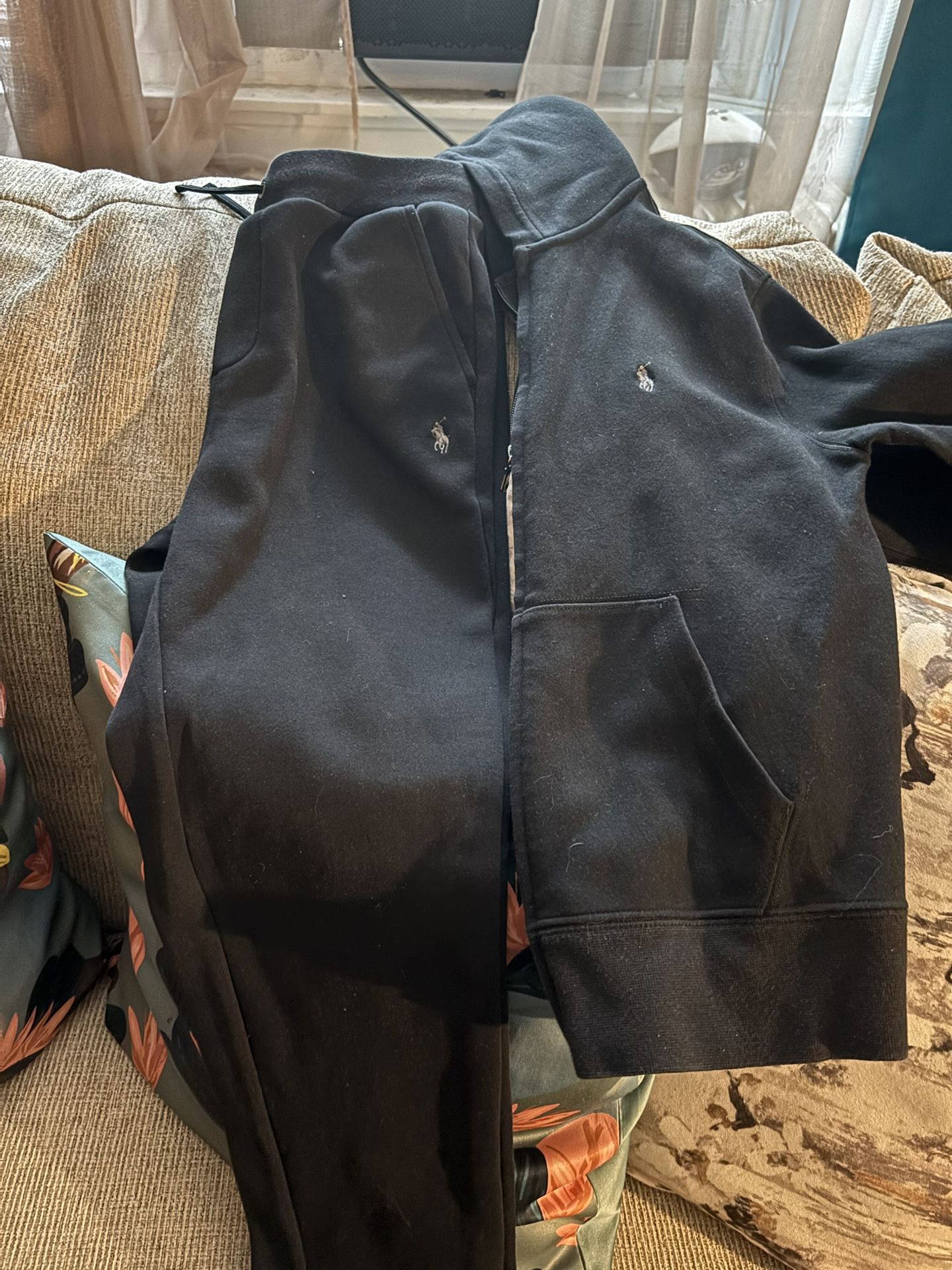 Boys polo Sweatsuit Size 10/12