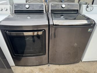 LG Washer And Electric Dryer 