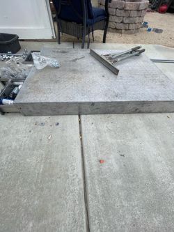 Contractors bed toolbox, sliding drawers