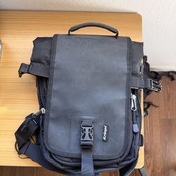 Kriega Sling Pro Messenger Bag – Excellent Condition