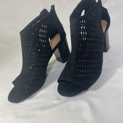 C Est. 1946 Size 8 Black Open Toe