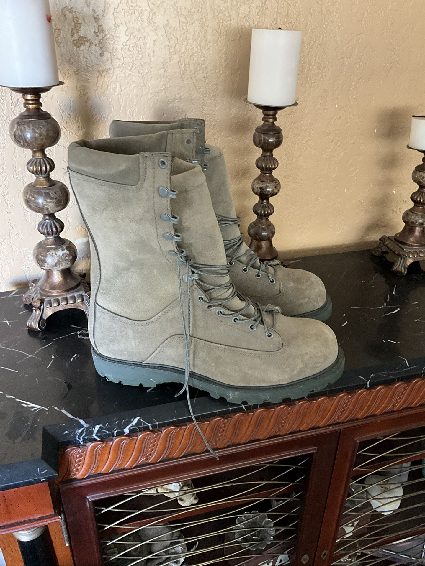 Military Grade Steel Toe Waterproof Boots  Brand New 