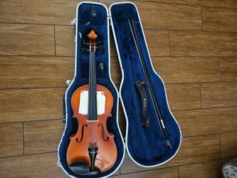 Glaesel va20e2 Viola with Bow and Hard Case