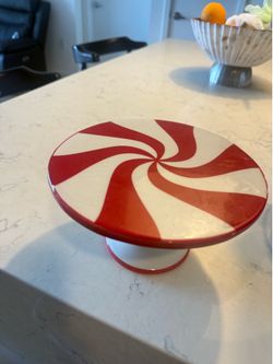 Candy cane cake stand