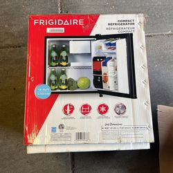 Fridgidare Compact Refridferator 