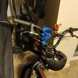 BMX Bike w Bunch of Accessories - TRADE ME