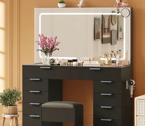 Vanity Desk