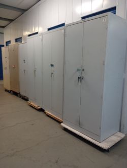 Solid Metal Storage Cabinet With 2Keys