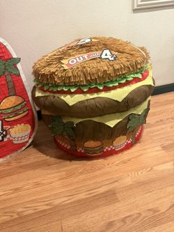 Glo's Custom Made Piñatas 