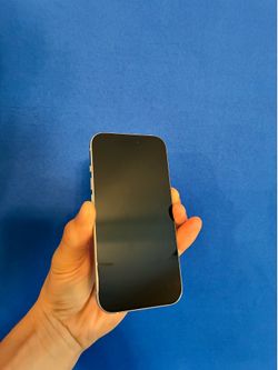 iPhone 15 White – Activation Locked / iCloud Locked – Parts Only
