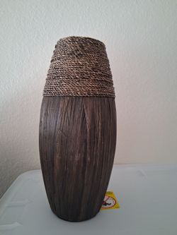 Medium size wood vase