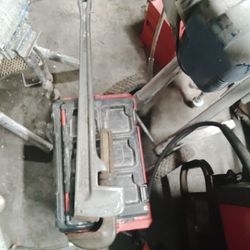 Ridgid 3 ft aluminum pipe wrench