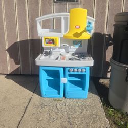 Little Tikes Kitchenette 