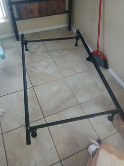 2 twin size metal frame almost new