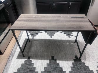 Desk with Pockets