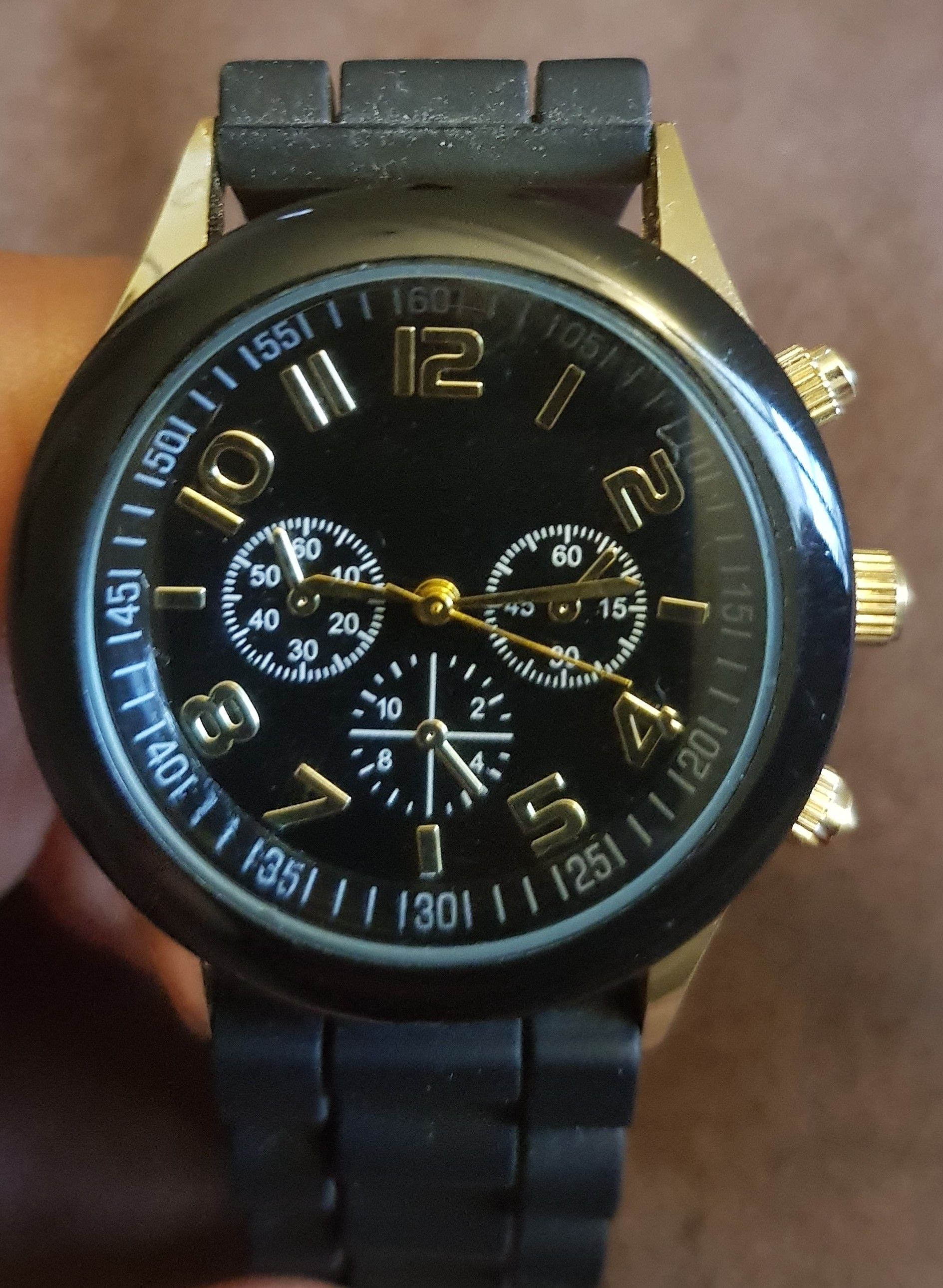 Darice Watch