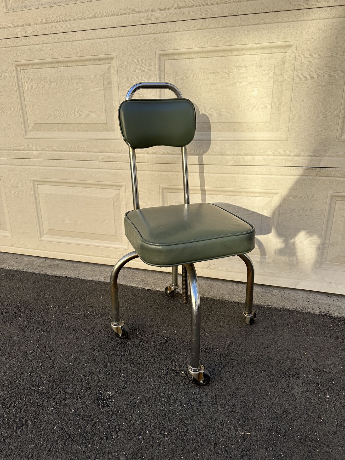 MCM Surg Mechanical Chair Los Angeles California Industrial Medical Green Chrome