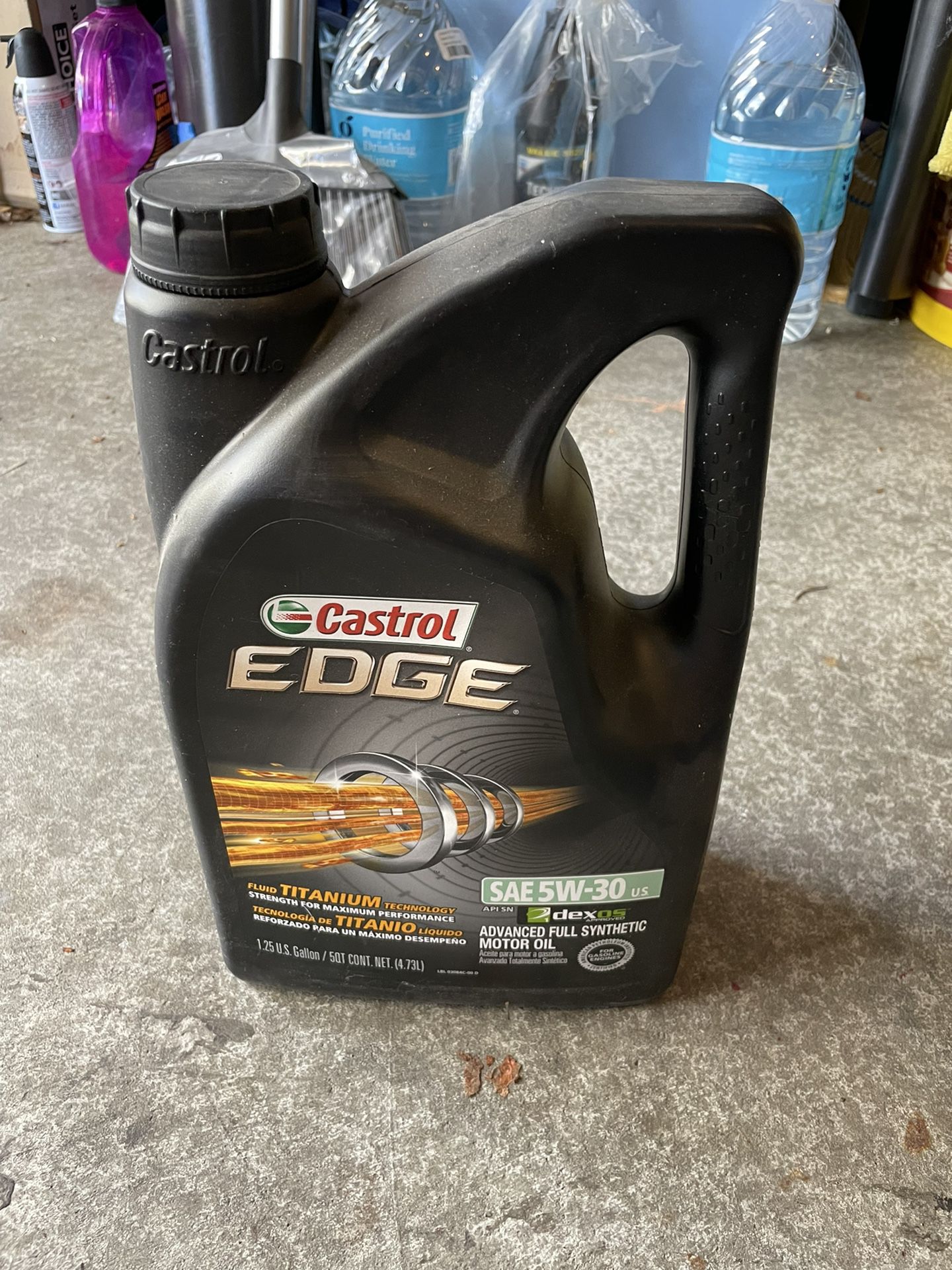 Castrol EDGE 5W-30 Advanced Full Synthetic Motor Oil, 5 Quarts for Sale in  Gilroy, CA - OfferUp