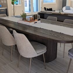 8 Dining Chairs Very Good Quality 