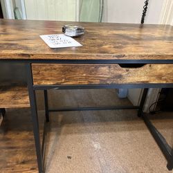 Desk (Fayetteville Ga)