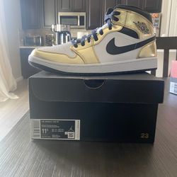 Air Jordan 1 Metallic Gold