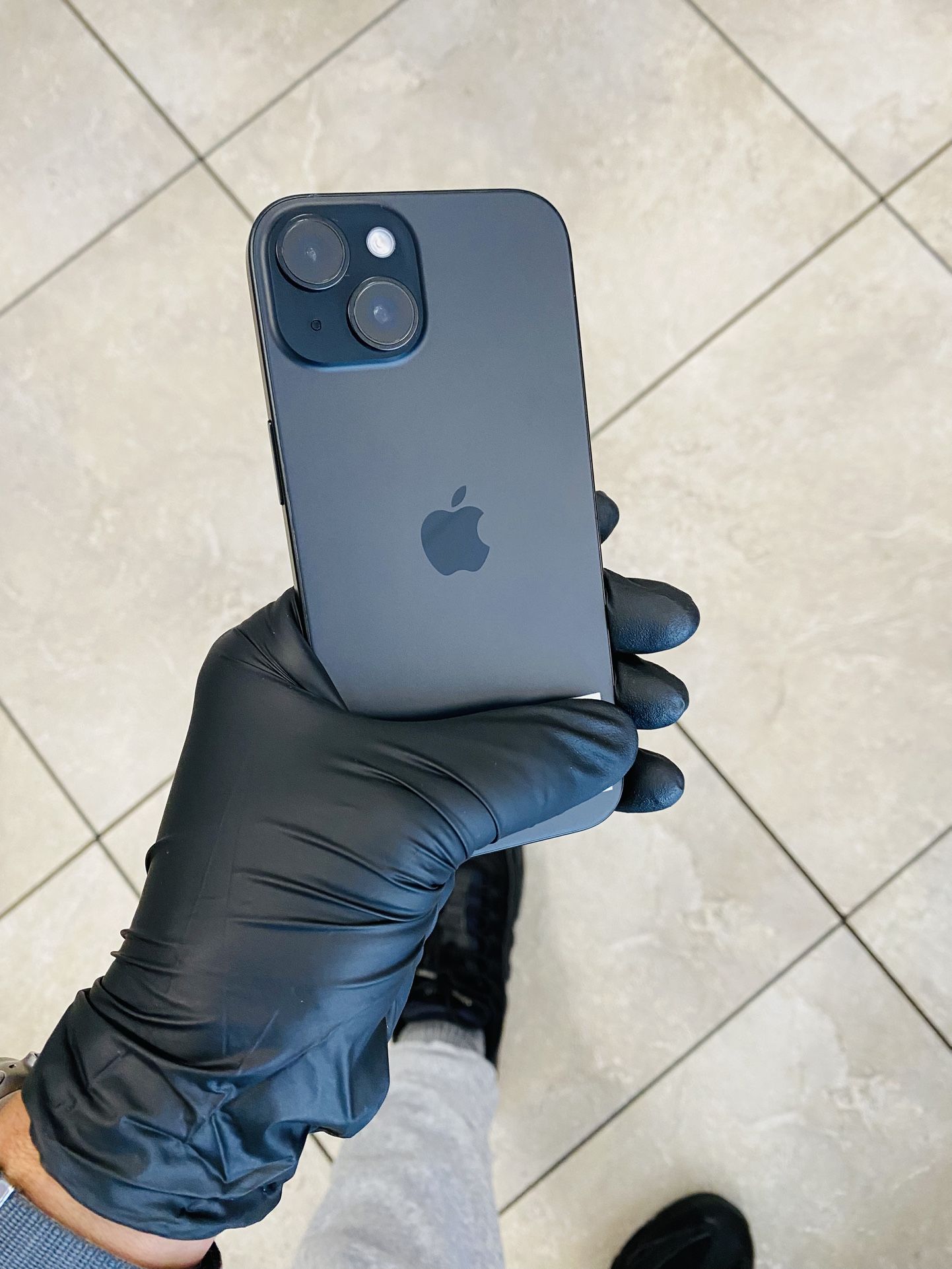 iPhone 15 T-Mobile / Metro