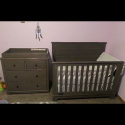 Crib & Dresser 