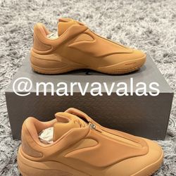 Converse Shai 001 Hail Clay. Mens 7, 11, 12