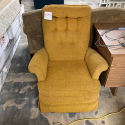 Swivel/ Rocking Chair 