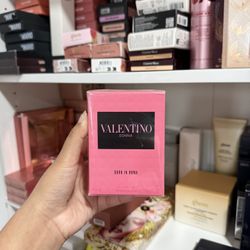 3.4 Oz Valentino  Donna Born In Roma Eau de Parfum💕
