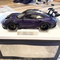 New RARE Norev Porsche 911 992 GT3 RS Weissach Pkg Ultraviolet 1:18 LIMITED { 300 Pieces Made }