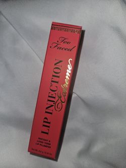 Too Faced Lip Injection Extreme- Pink Punch