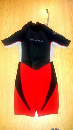 O'Neil youth wetsuit.. size 24 small...great condition!