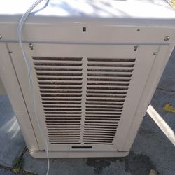 Swamp Cooler Champion RWC35 Enfria 900 Pies Cuadrados 