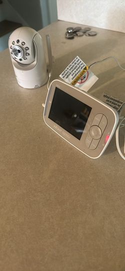 Infant Optics baby monitor