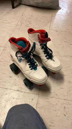 Roller derby kids roller skates