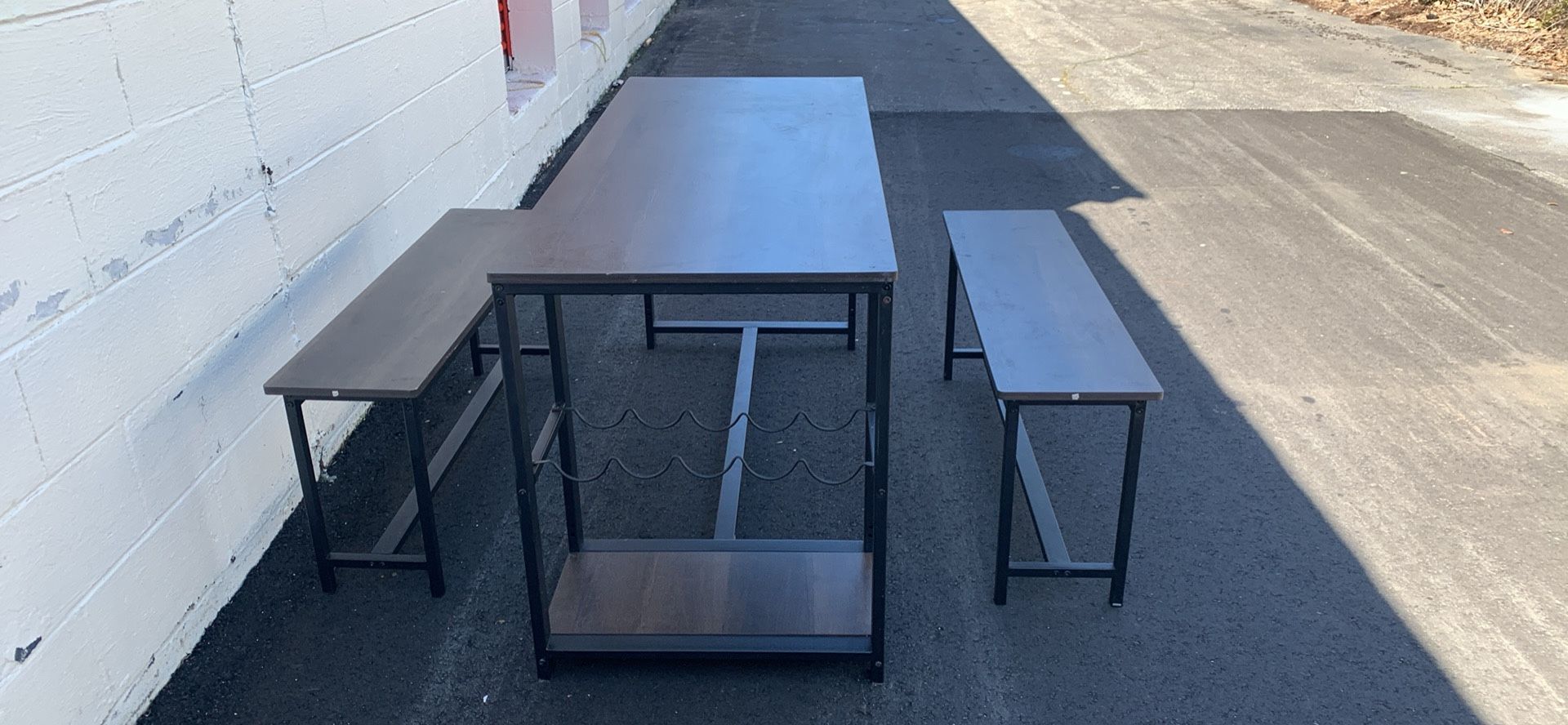 Mesa Y Dos Sillas $100