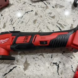 Milwaukee M18 Sander Tool Only 