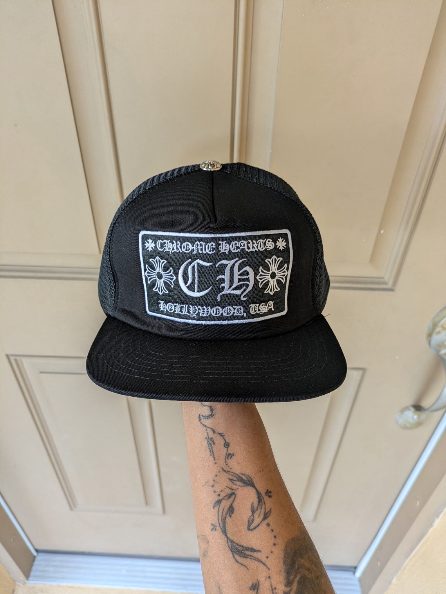 New black chrome hearts trucker hat, comes with tag and dust bag