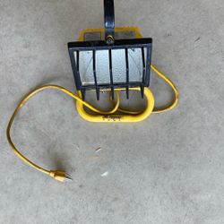 The Designers Edge Shop Light