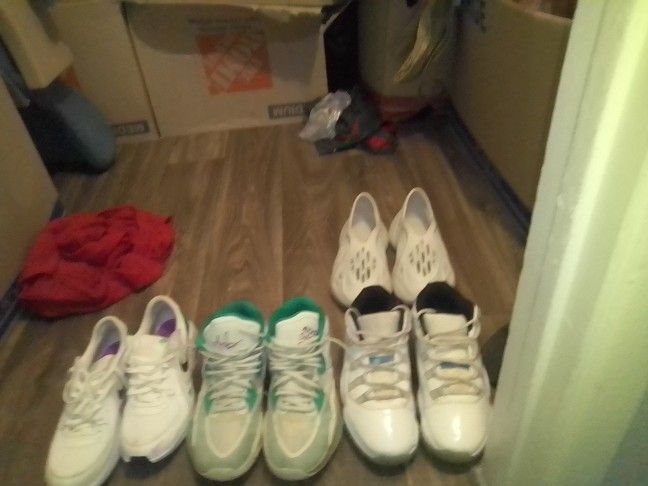 Foam Runners And Jordans 11s Size 9 And Air Maxes