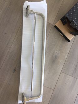 Towel bar