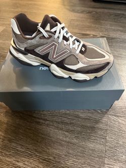 New Balance 9060 size 10 M
