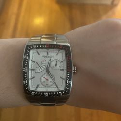 Kenneth Cole 
