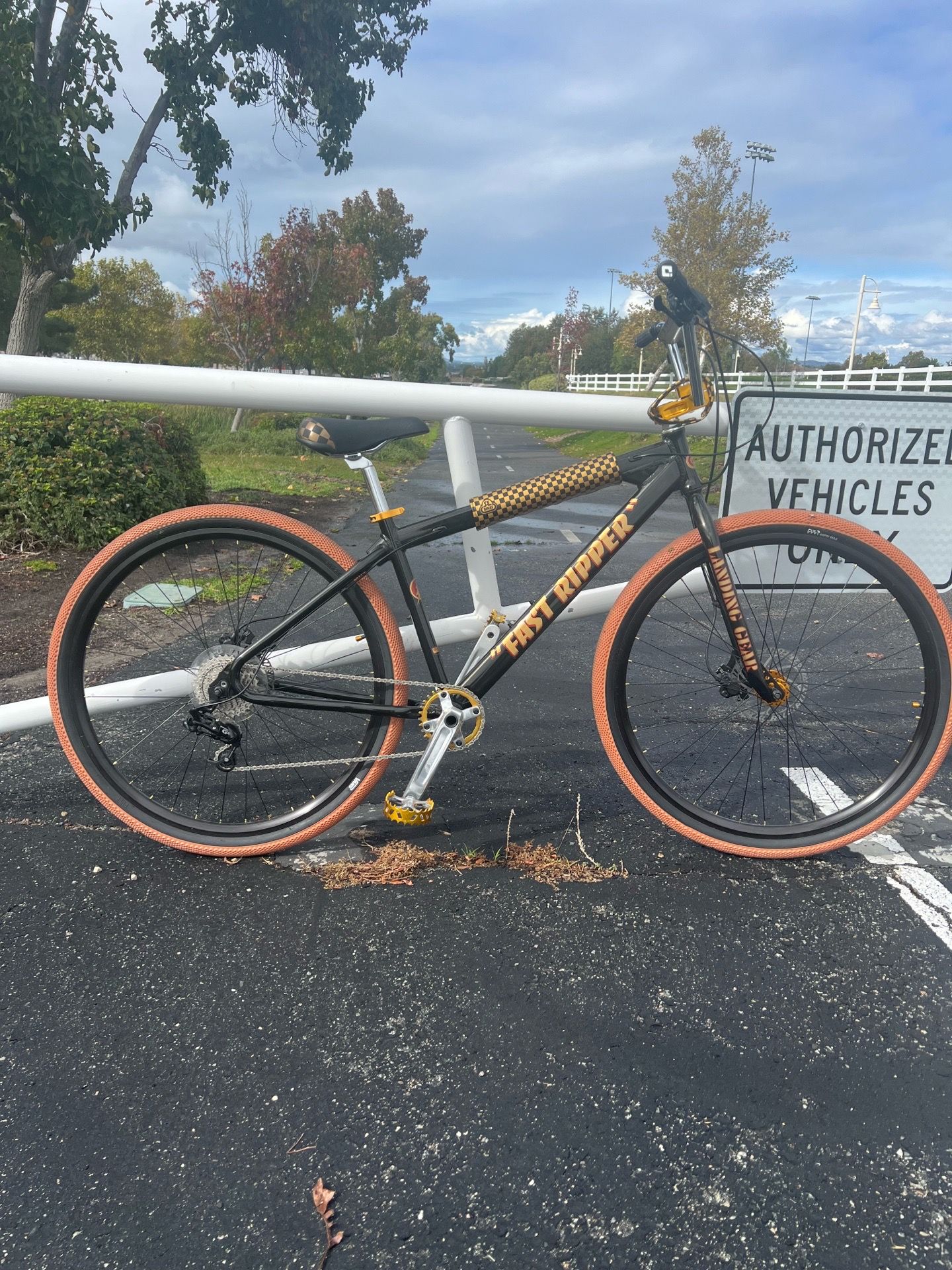 Rear Fast Ripper Rim Fast ripper se racing for Sale in Temecula, CA - OfferUp