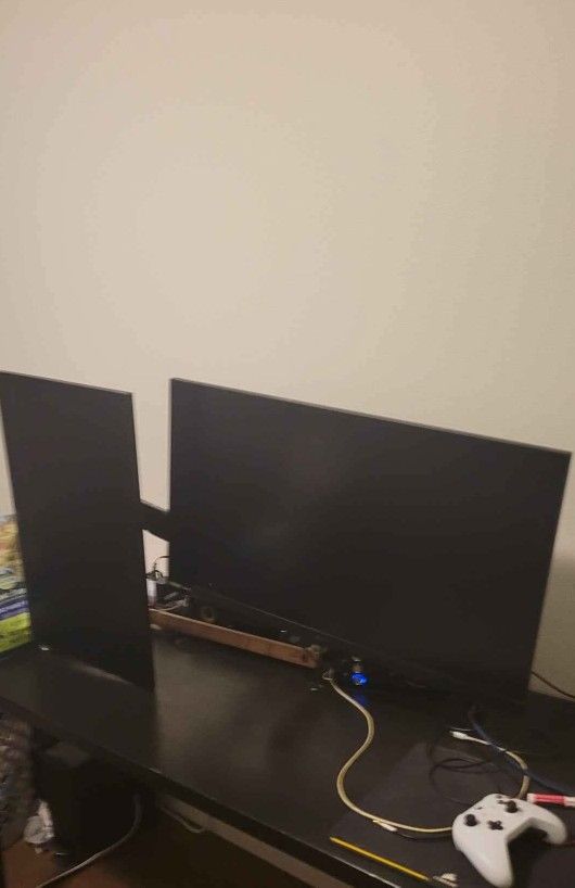 Dual Monitor Arm With Monitors 
