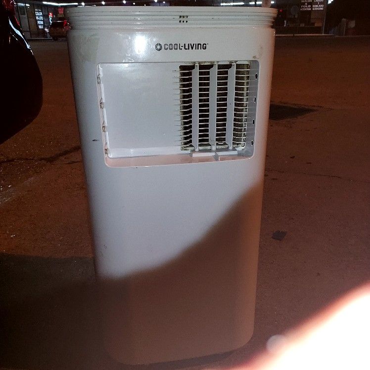 Portable AIR CONDITIONER