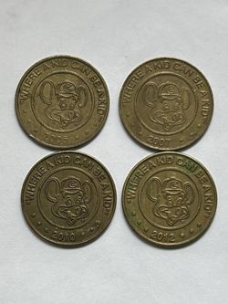 4 Chuck E Cheese 2005,2007,2010 & 2012 Tokens Where Kids Can Be A Kid  Coins