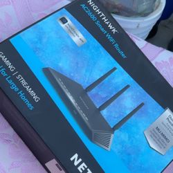 NIGHTHAWK AC2600 SMART WIFI ROUTER